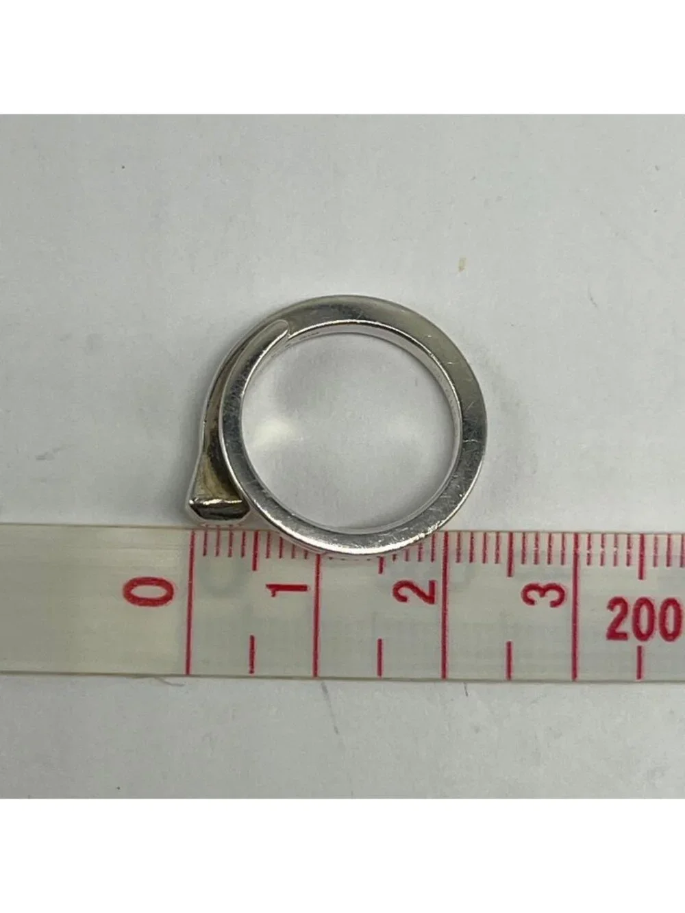 Gucci Chiodo Nail Ring